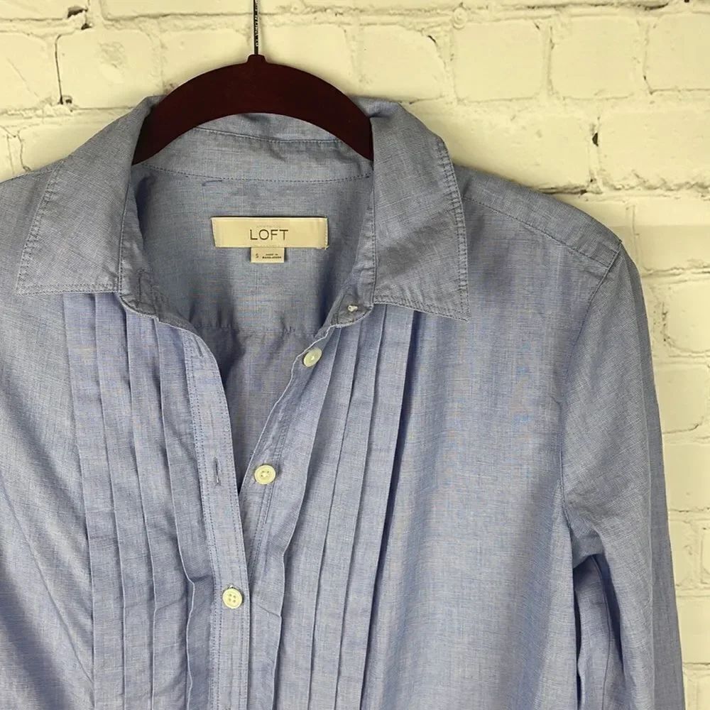 Loft Blue Button Down Blouse Size Small - Picture 3 of 6